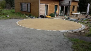 Création d’Allées en Gravier, 0/20 beige avec ou sans Dalles Stabilisatrices 0/20 beige